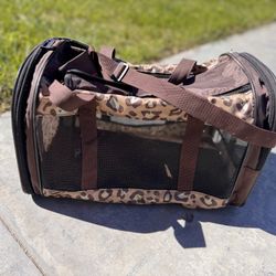 Pet Carrier 16” L
