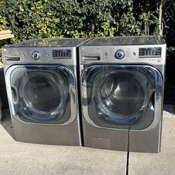 LG Extra Large Capacity Washer & Dryer Electric Set