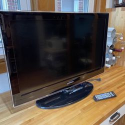 26.5x15.5in Samsung flat screen TV