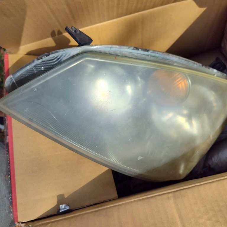 2005 Nissan Altima Headlights