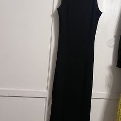 fitted stretchy womans black dress size Large