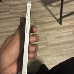 iPhone 16e sim lock