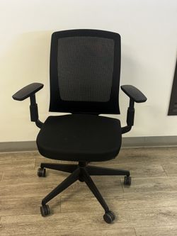 8 Chairs