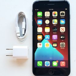 iPhone 7 Plus - UNLOCKED - Like New 
