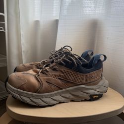 HOKA Anacapa Low GTX Women’s 9.5 Waterproof Hiking Shoes