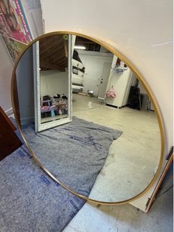Round gold trim vanity mirror brand new