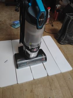 Bisell Multi clean Allergen Lift Off HEPA Vac For Pets