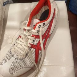 Size 13 ASICS