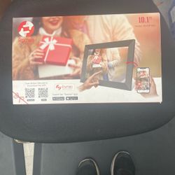 FAMEO DIGITAL-PHOTO FRAME
