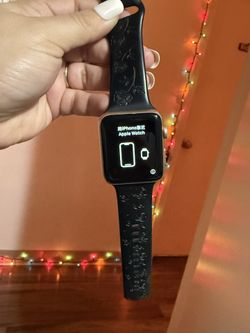Apple Watch Series 3, 42mm With Charger