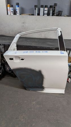 2018-2019-2020*2021-2022 HONDA ACCORD REAR  RIGHT DOOR OEM USED #10455