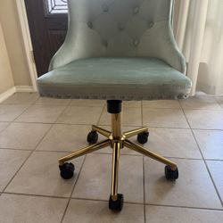 Blue Velvet Rolling Chair- Vanity Makeup Chair Like New