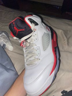 Size 8.5 Jordan 5 Fire Red