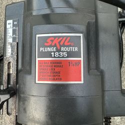 Skil Plunge Router 1835