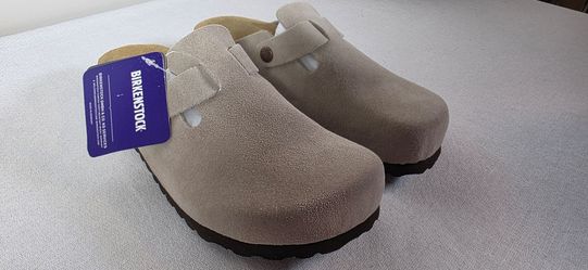 Birkenstock Suede Slip on Clogs for women's size 6 -6.5 / 37.