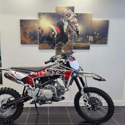 125cc Manual Dirt Bike Brand New Grene Sticker 2025 Model Syx Rfz