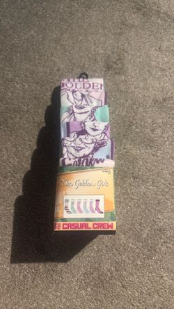 Golden girls, six pairs of socks
