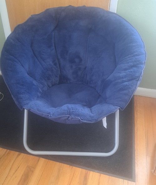 Soft Faux-Fur Padded Moon Round Saucer Chair
