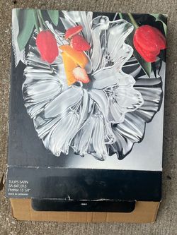 Mikasa Tulips Satin 13¼” Platter - Made in Germany
