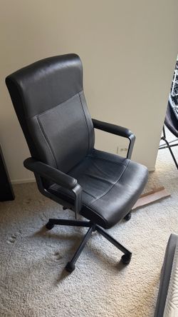 Black Leather Office Chair — FREE