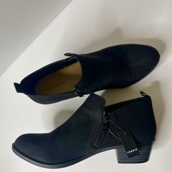 Torrid Black Zip Up Ankle Booties