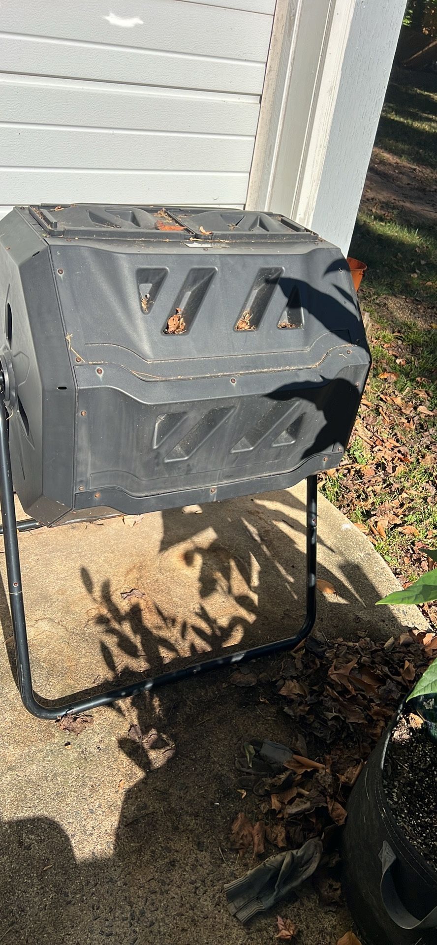 Rotating Compost Bin