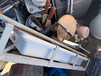 Tile cutter