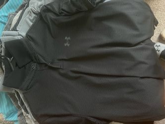 Under armor Polos, size Medium