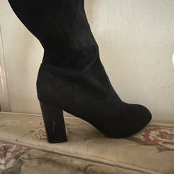 Size 9 Black Boots 
