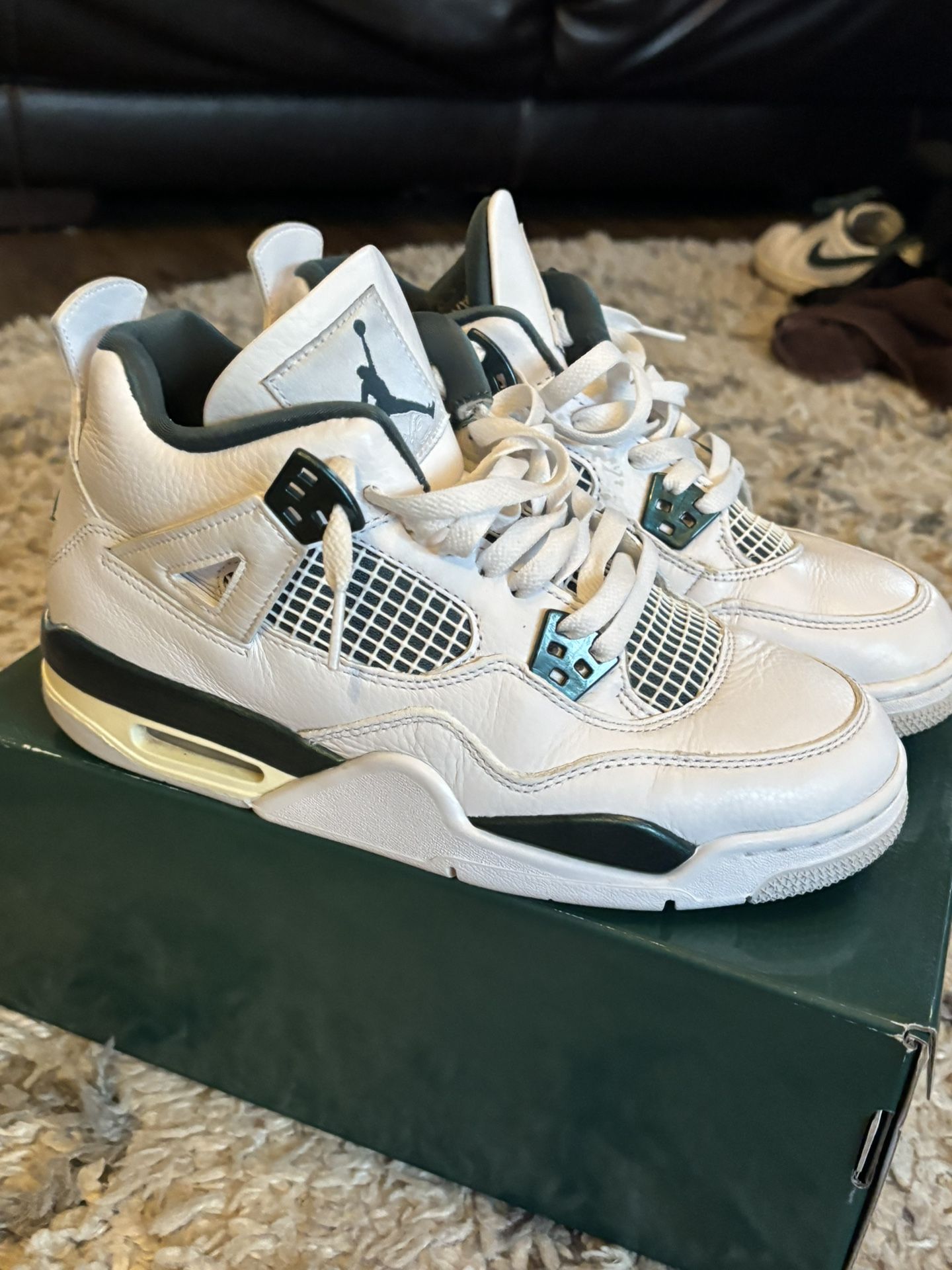 Air Jordan 4
