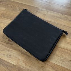 Sleek Black Laptop Sleeve Case – Fits Up to 16” Laptops – Lightweight & Protective