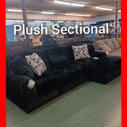 ✨ Plush Black Sectional 