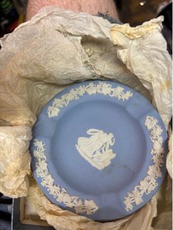 Wedgwood Signed Ashtray and Trinket Jasperware