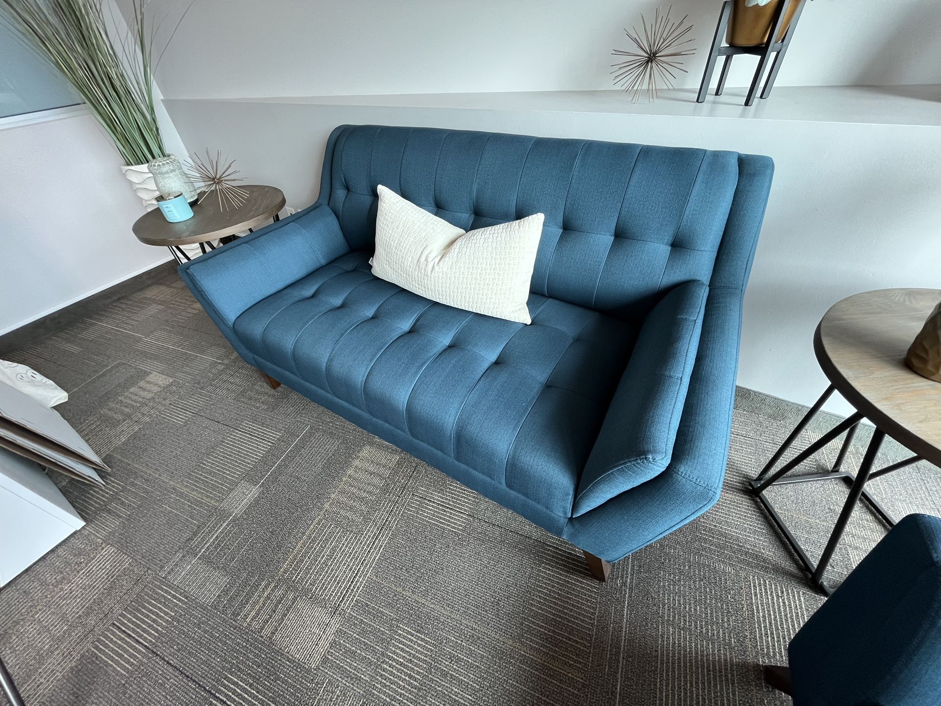 Mid Century Modern Love Seat Sofa American Furniture Warehouse 