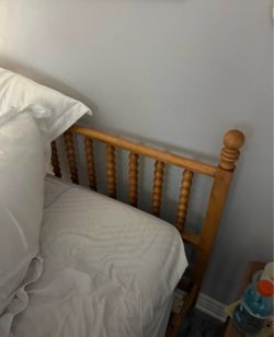 Queen Bed And Frame