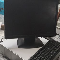 $40 - Computer - Working - 6gb Ram, Monitor, Mouse