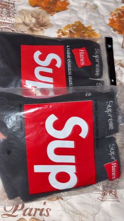 Supreme x Hanes Cushion Crew Socks 4-Pack
