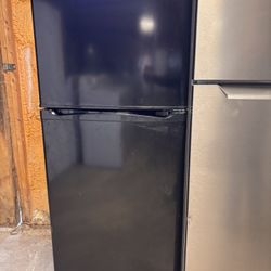 Refrigerator Top Freezer 