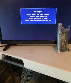 Insignia 19 inch television