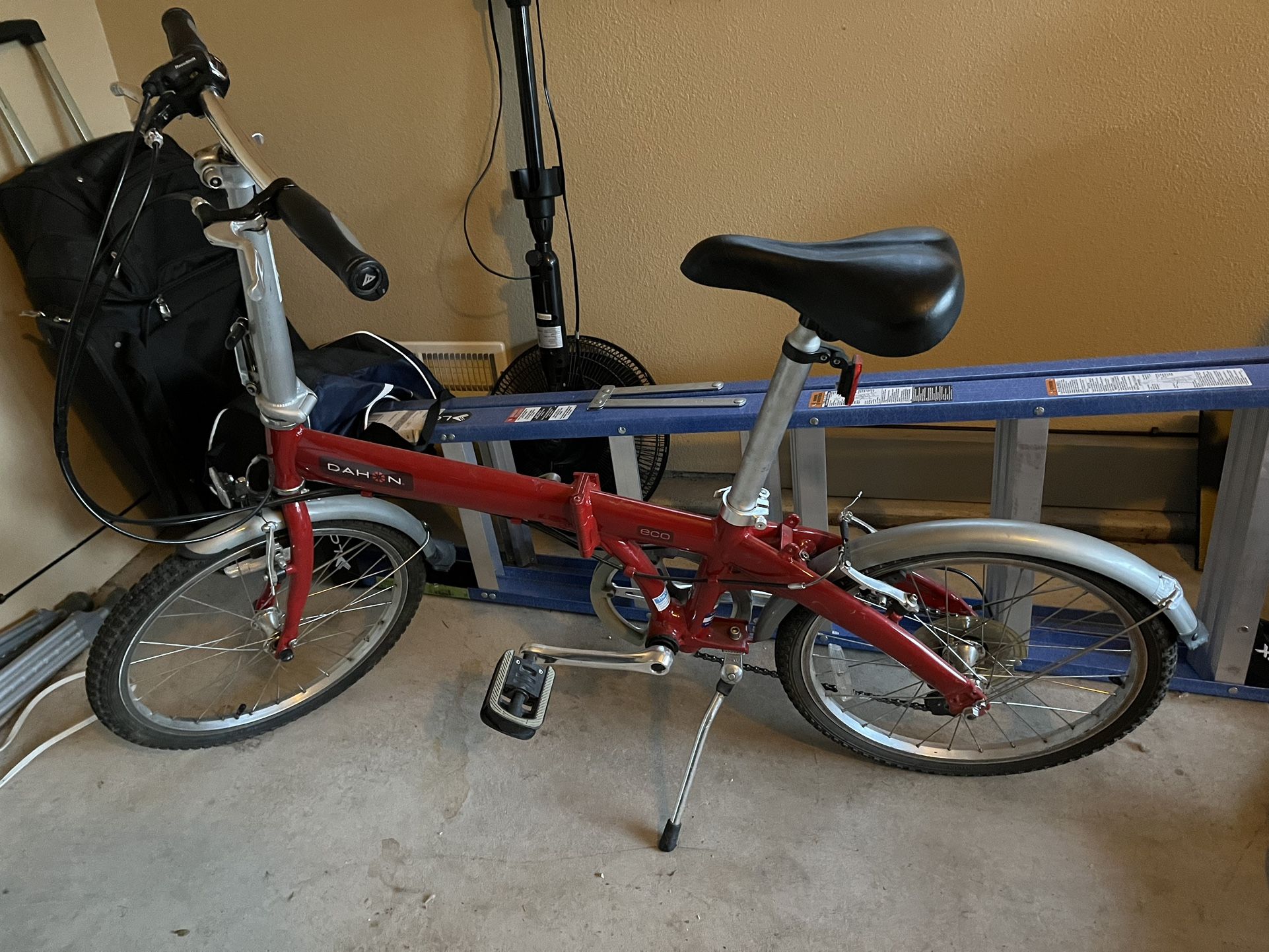 7 Speed Dahon Fold Up Bike With Carry Case
