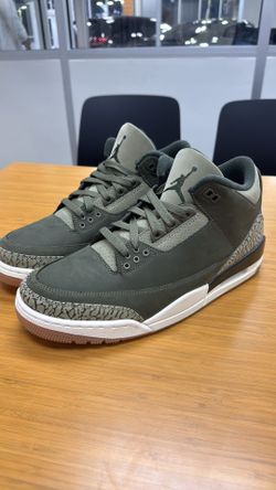 Authentic new Jordan 3 retro family affair green 10.5