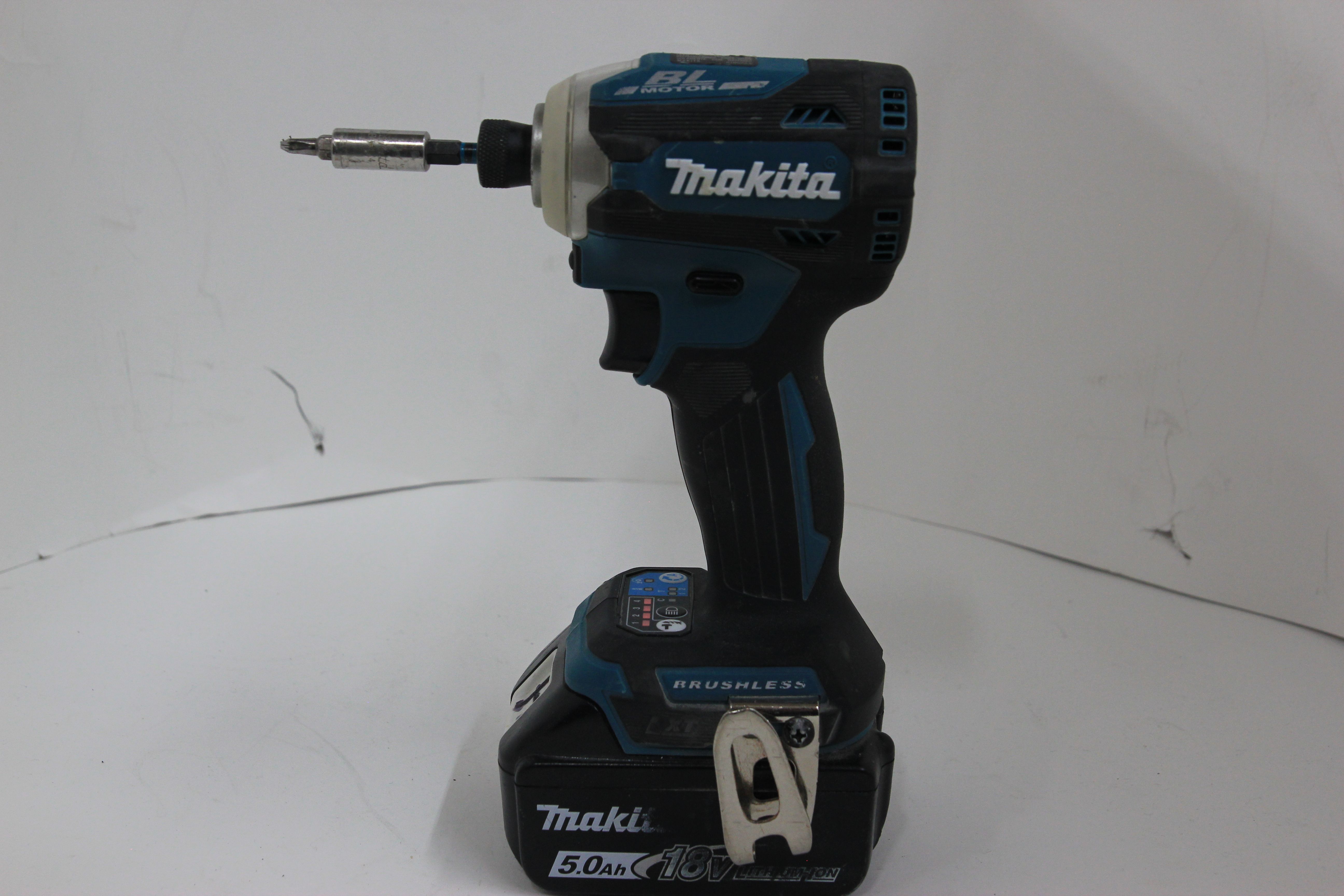 Makita XDT16 18V Brushless Quick-Shift Mode 4-Speed Impact Driver W/Battery