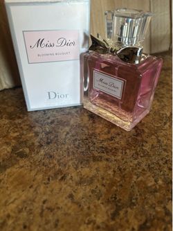 Women perfume/ perfume de mujer