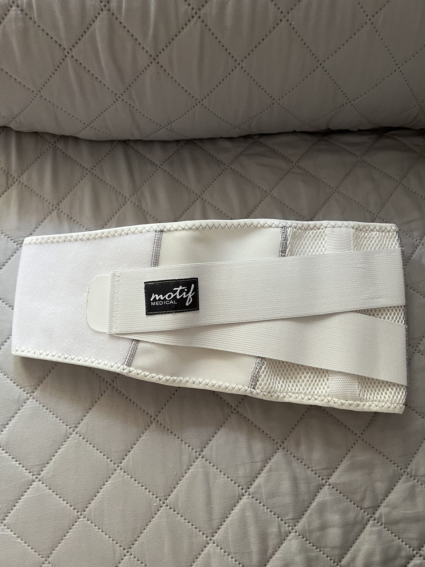 Motif Medical Pregnancy Support Band - Small