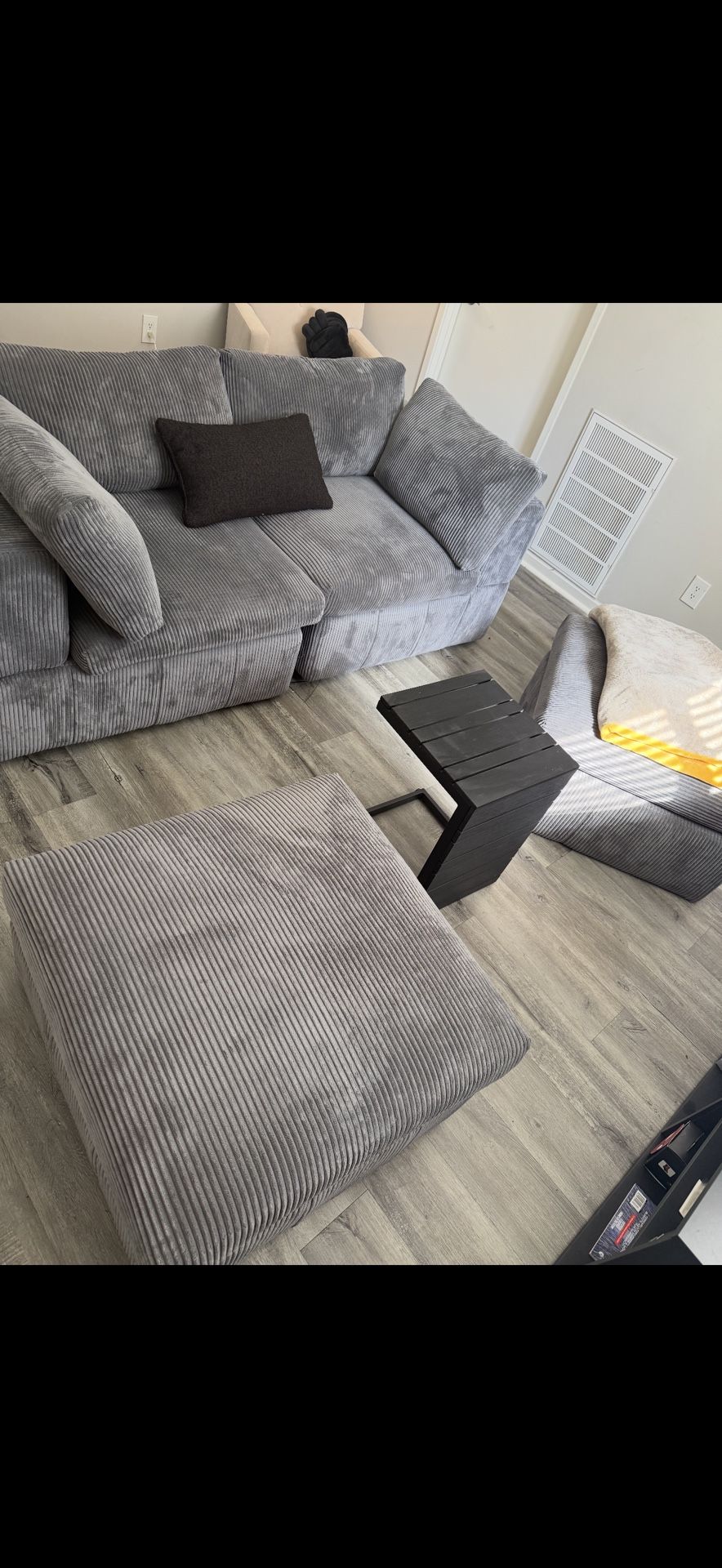 2 Seater And 2 Ottoman Couch