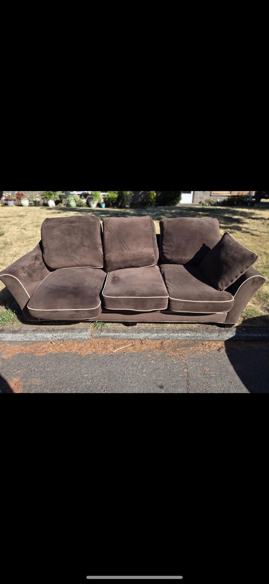 Free 6 Foot Mircofiber Couch