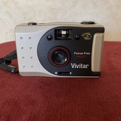 Vintage Collectible Vivitar Reeled Camera