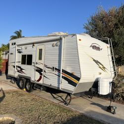 2006 Eclipse attitude AK21