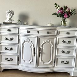 Gorgeous White 12 Drawer Dresser