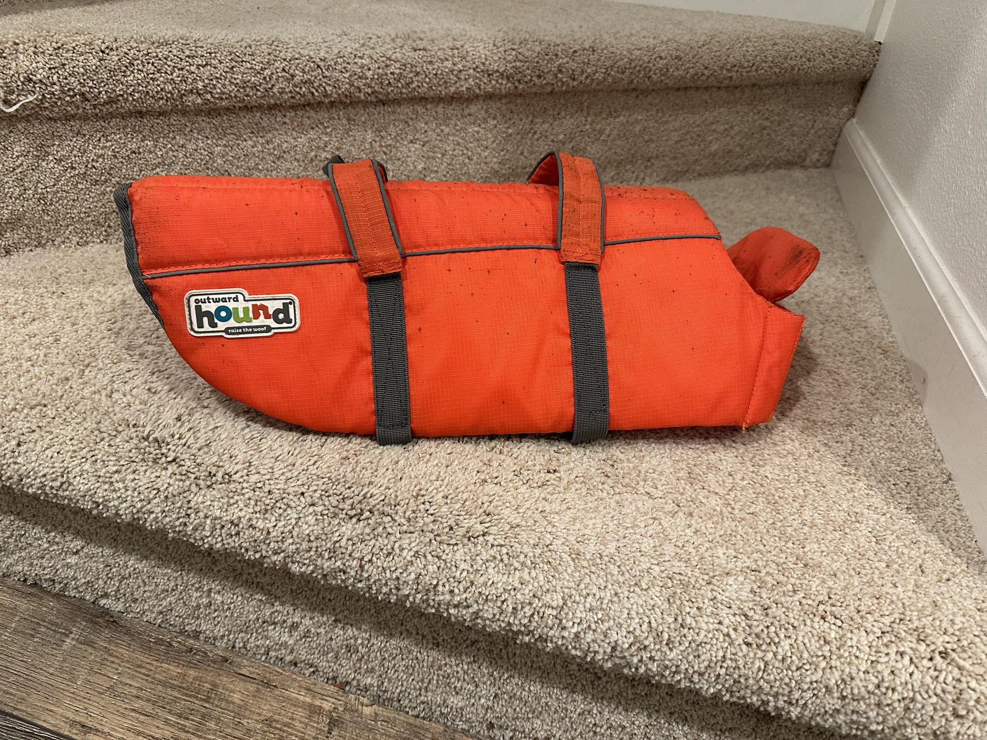 Outward Hound Dog Life Jacket Size Large